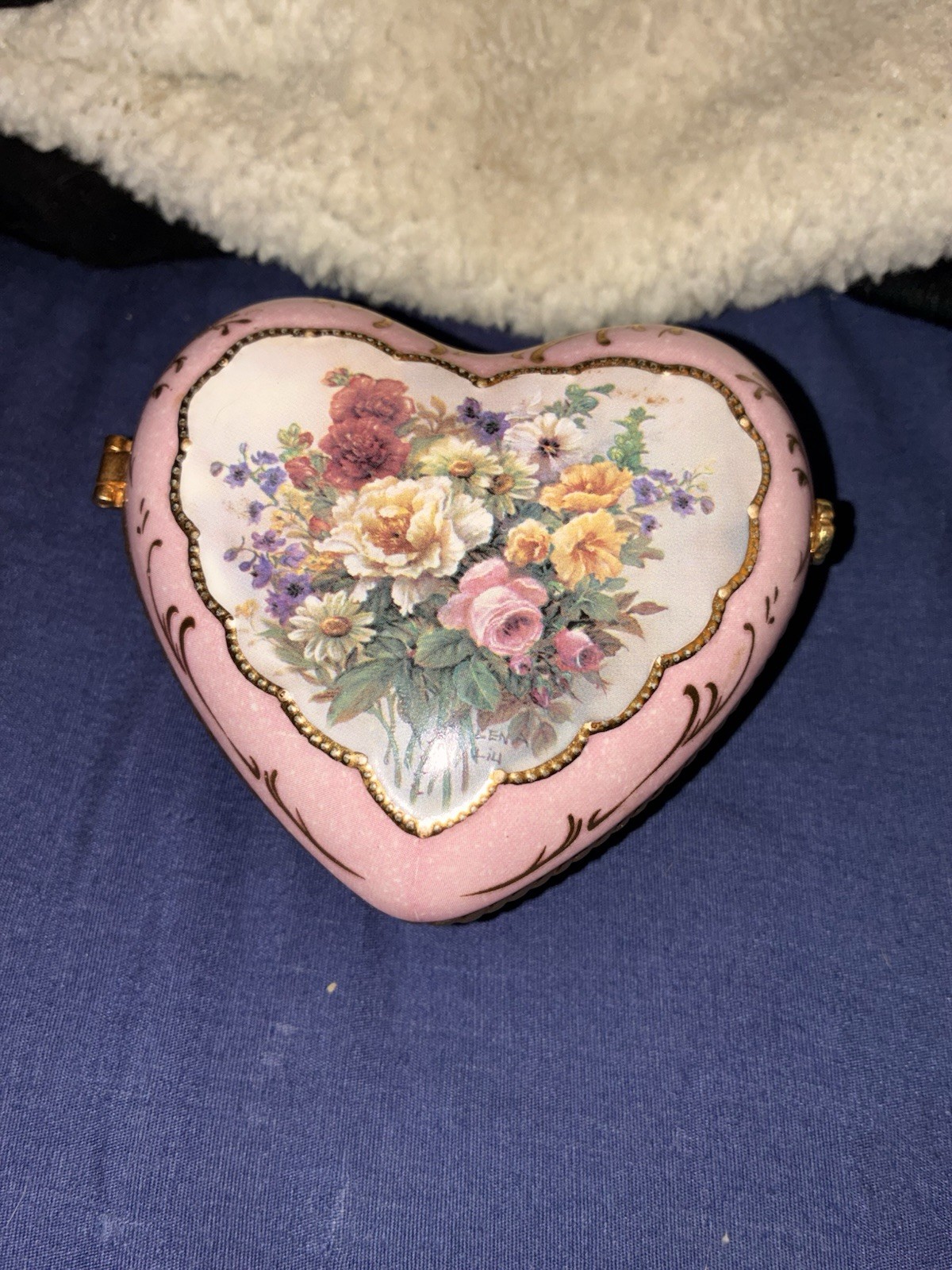 Vintage 2002 Ardleigh Elliott Tribute to Mother Heart Music Box Works Vintage 2002 Ardleigh Elliott Tribute to Mother Heart Music Box Works