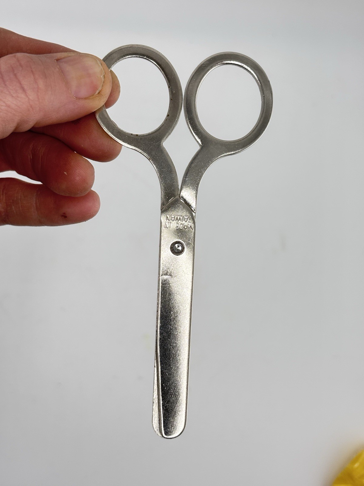 Vintage Metal Blunt End Children Safety Scissors Embossed Handle Steel USA $4/ea