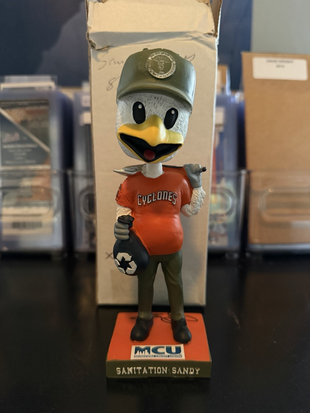 Sandy Mascot DSNY Brooklyn Cyclones SGA Bobblehead Mets John Franco Auto 2012 Sandy Mascot DSNY Brooklyn Cyclones SGA Bobblehead Mets John Franco Auto 2012