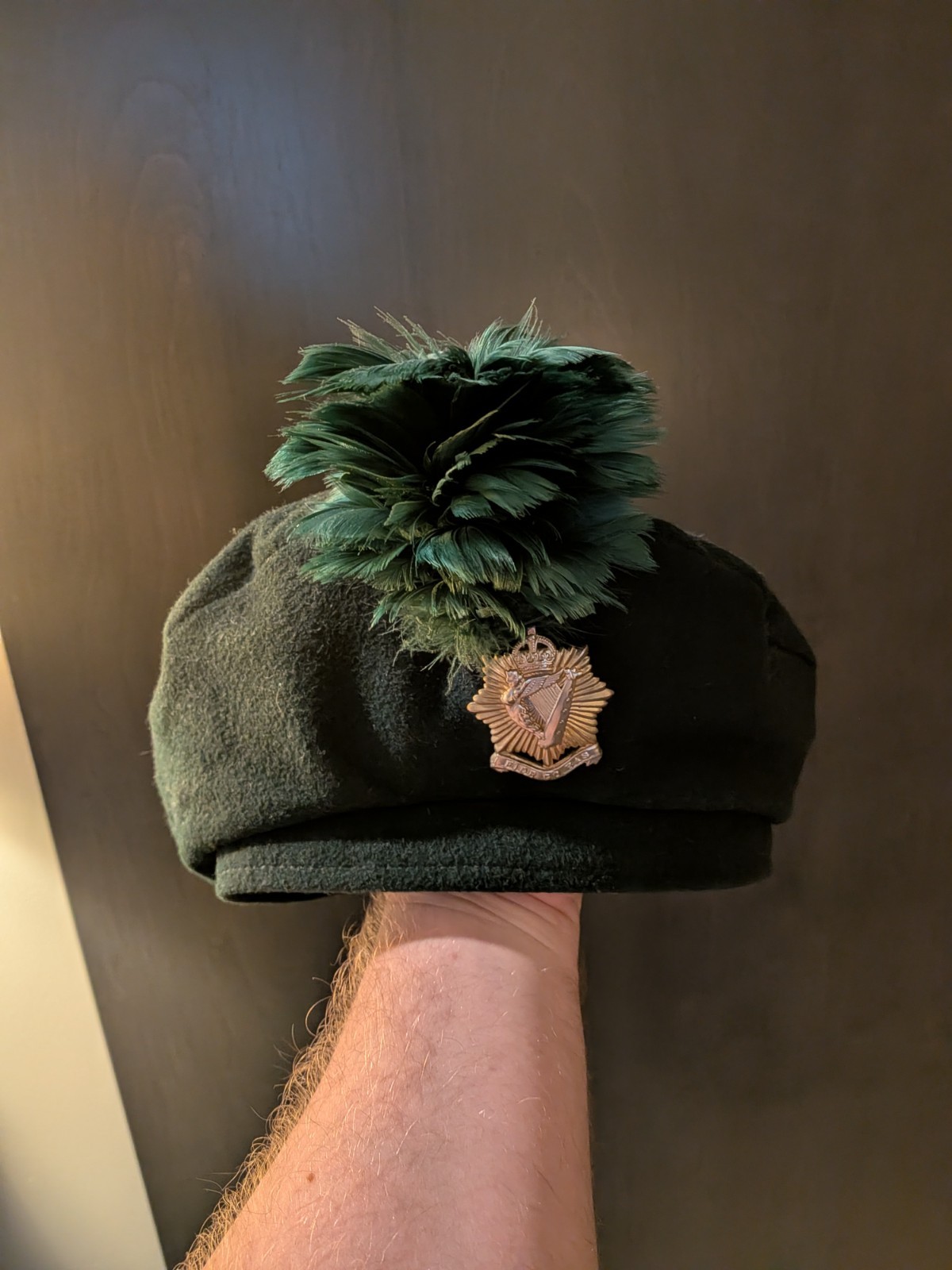 Royal Irish Regiment Caubeen With Badge in Great Condition Royal Irish Regiment Caubeen With Badge in Great Condition