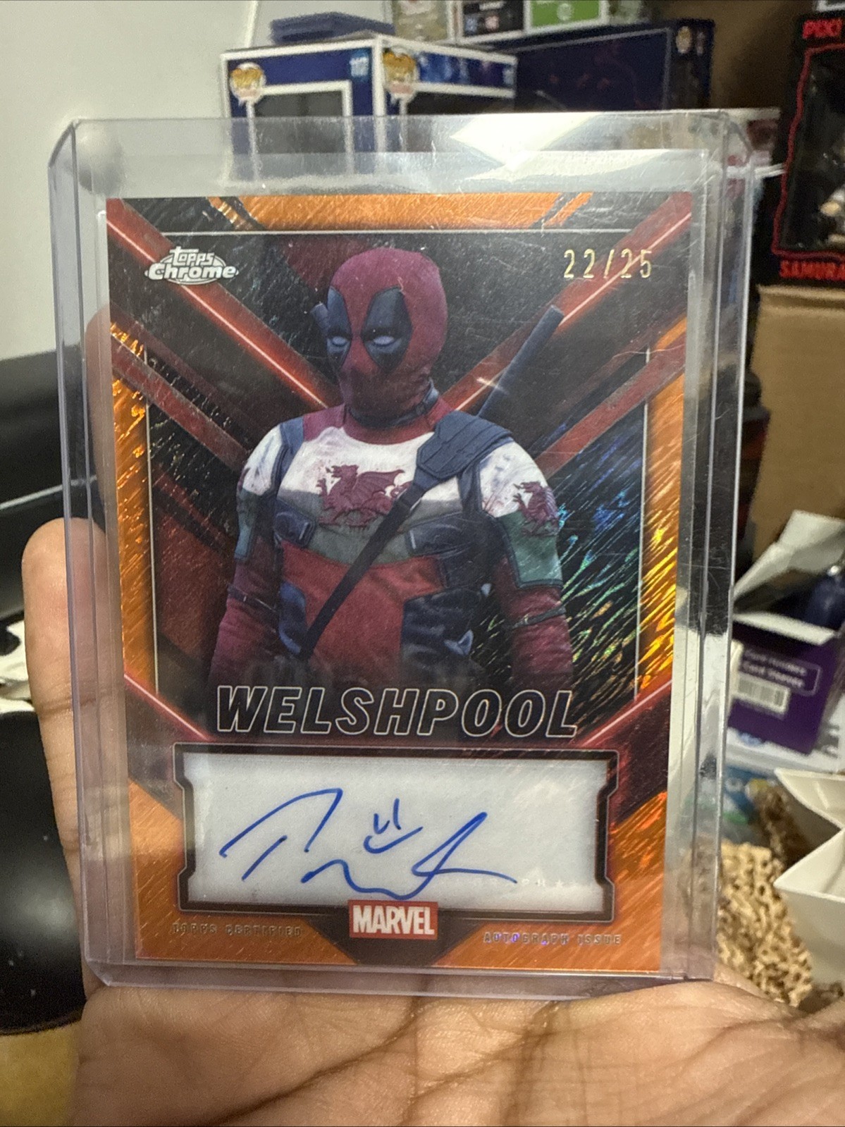 2025 Topps Chrome Deadpool WELSHPOOL Orange Shimmer Auto 22/25 - Paul Mullin 2025 Topps Chrome Deadpool WELSHPOOL Orange Shimmer Auto 22/25 - Paul Mullin
