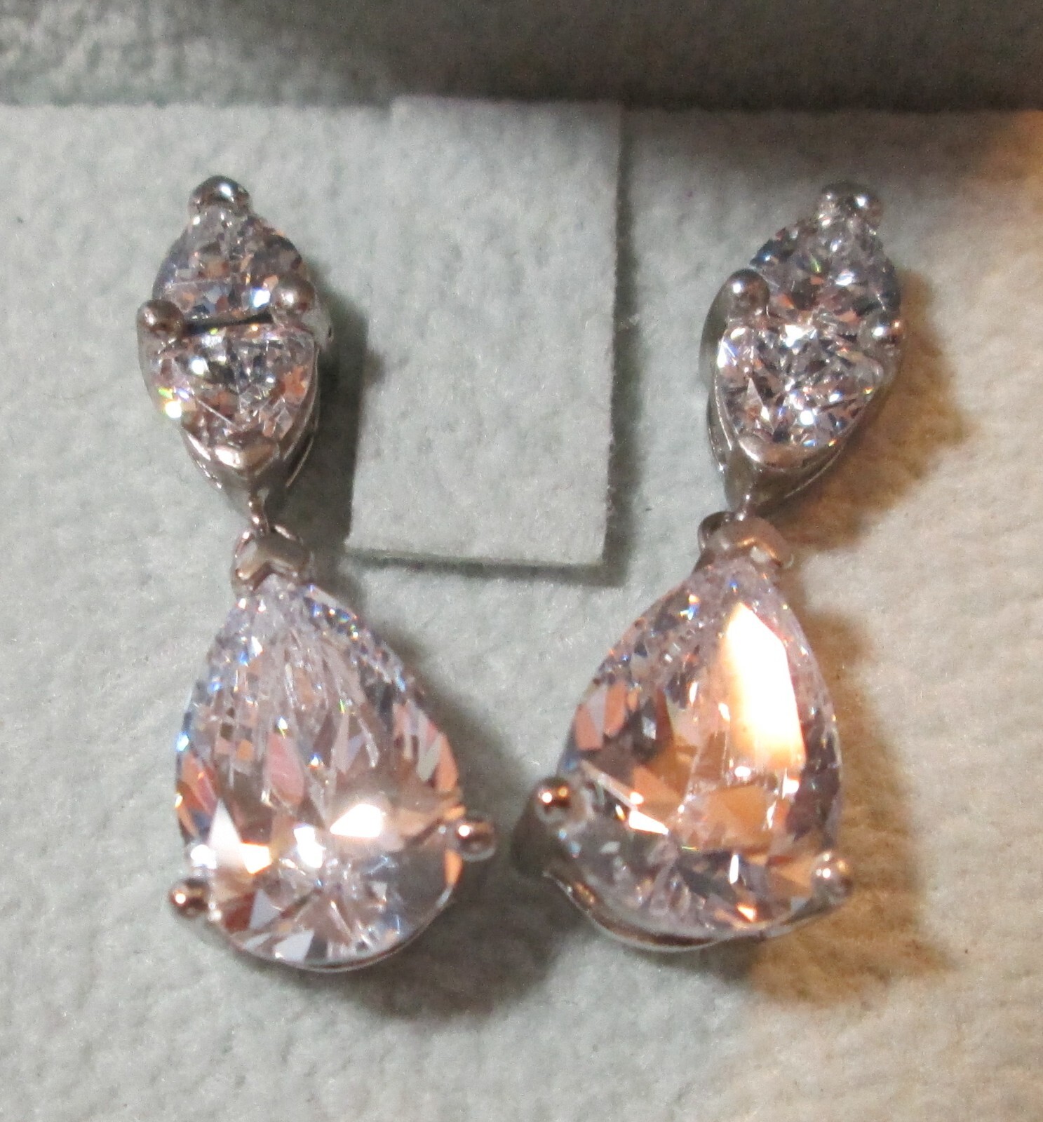 Vintage Designer STAUER DiamondAura GLITZ EARRINGS in Original Presentation Box