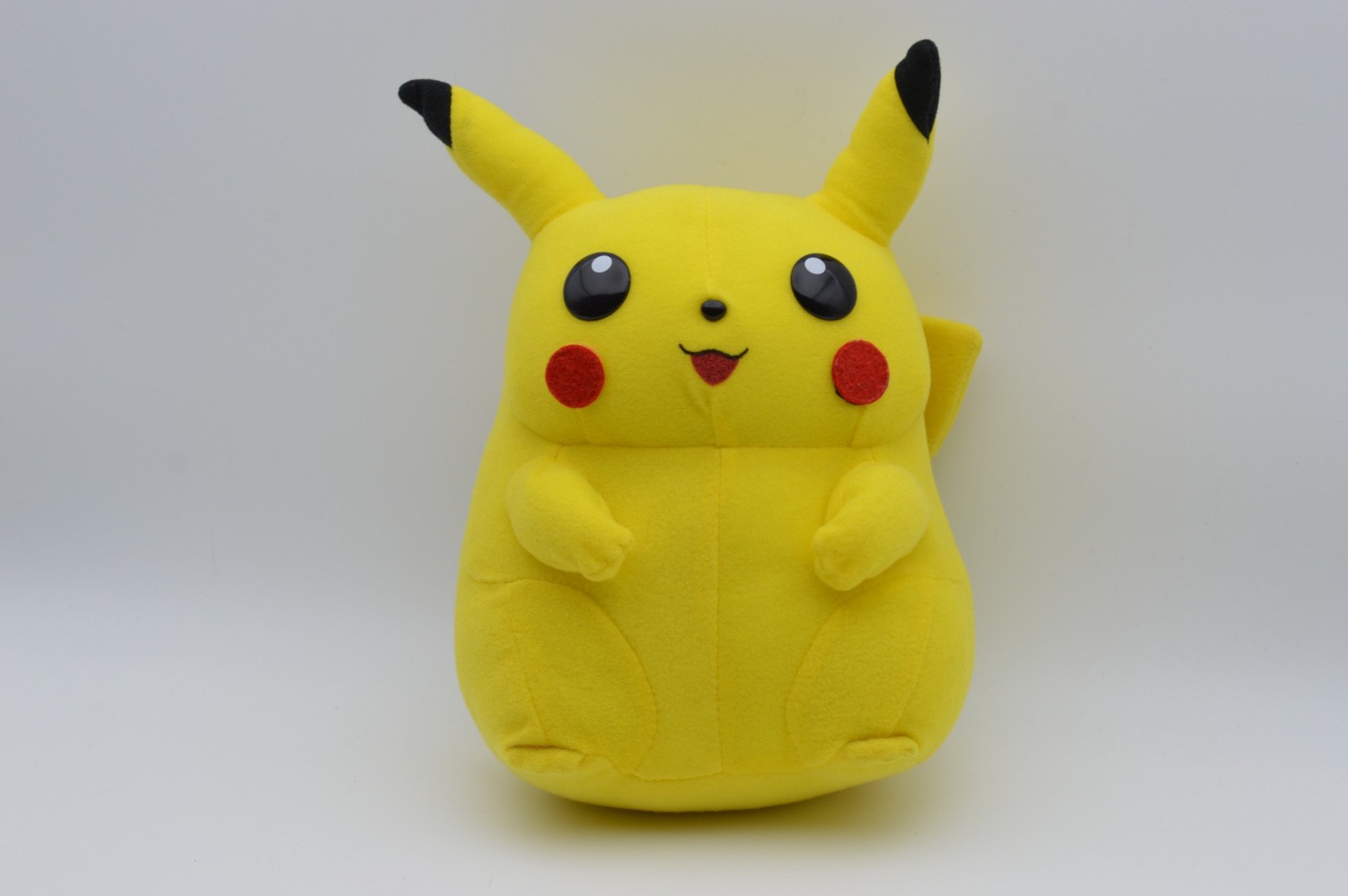 VTG 1990s Pokemon Pikachu Round Plush Stuffed Toy Yellow Soft Doll Japan 17cm