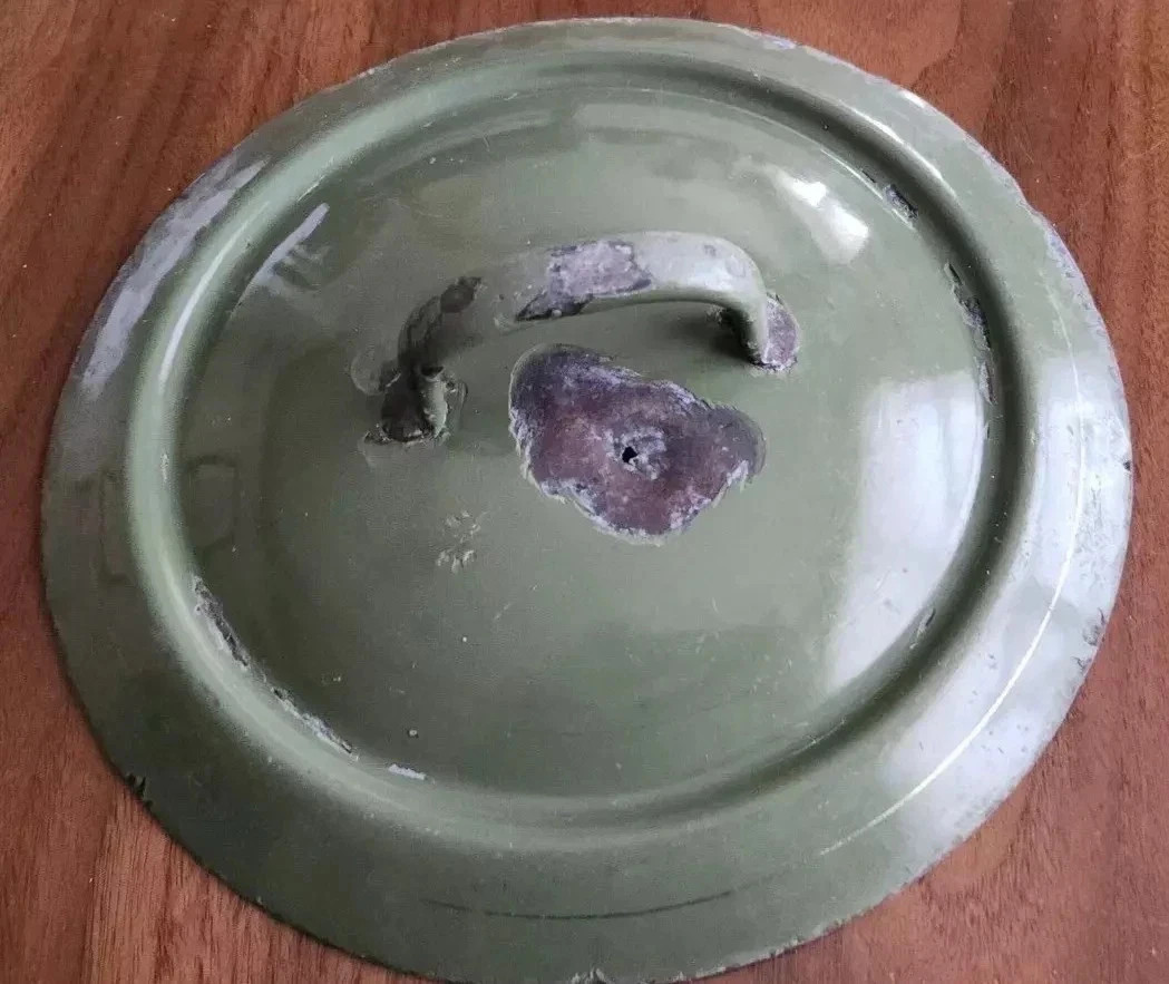 Vintage Metal Enamel  Pan Pot LID ONLY Green Pantina Use Wear 8.5\