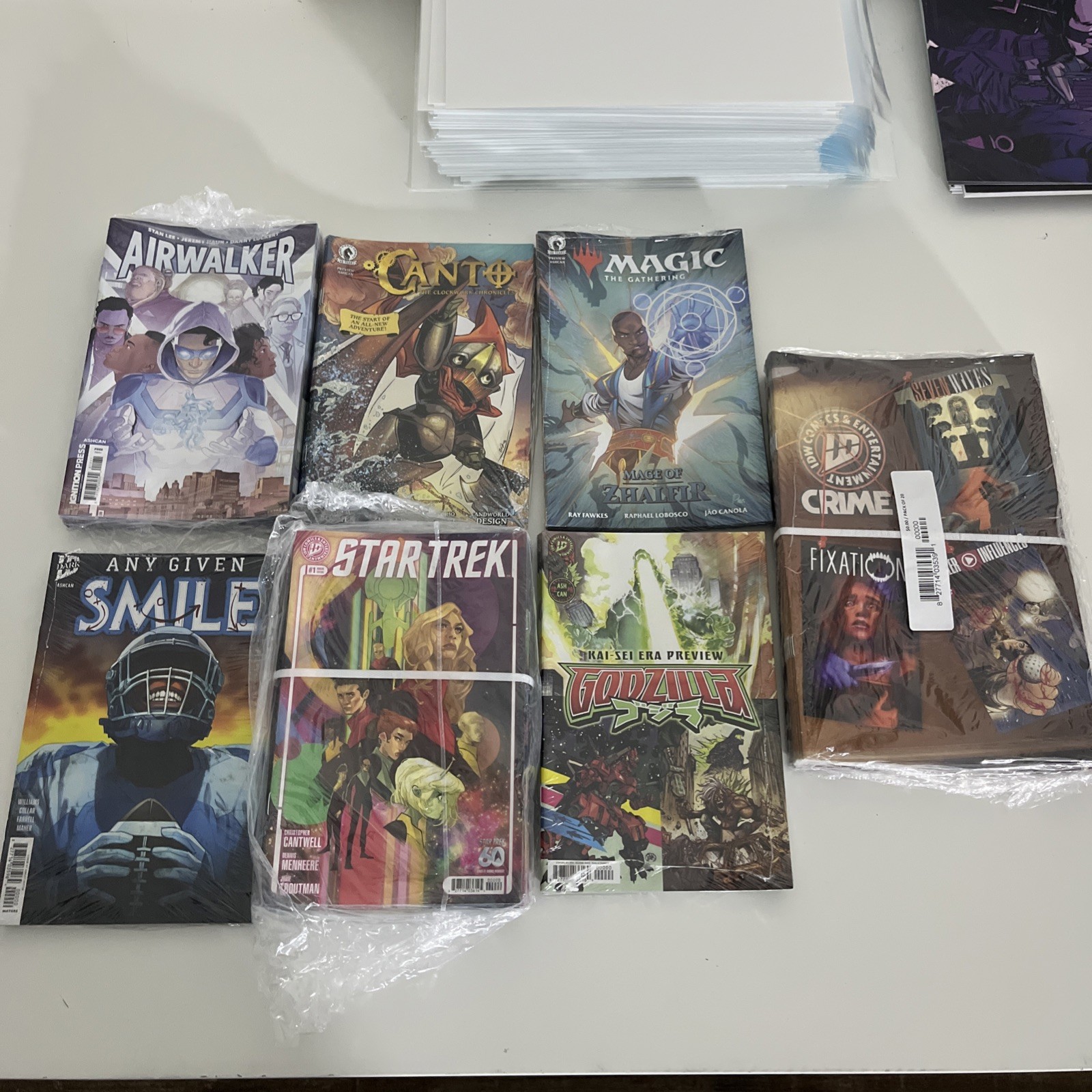 Lot Of 100 Ashcan Comic Books Any Given Smile - MTG - IDW - Star Trek - Canto Lot Of 100 Ashcan Comic Books Any Given Smile - MTG - IDW - Star Trek - Canto