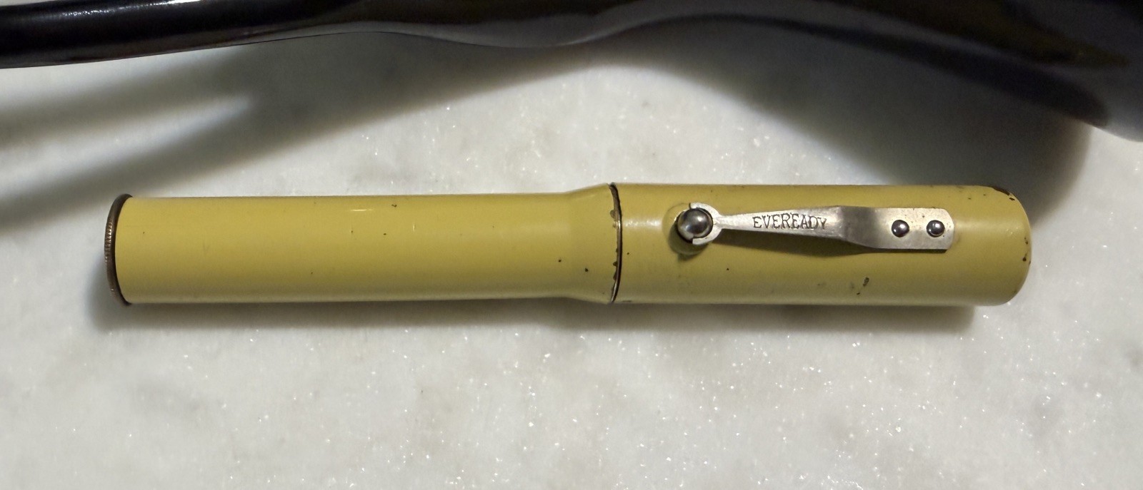 Rare Antique Working Eveready Patented Brass Pen Flashlight Penlight Yellow 5” Rare Antique Working Eveready Patented Brass Pen Flashlight Penlight Yellow 5”
