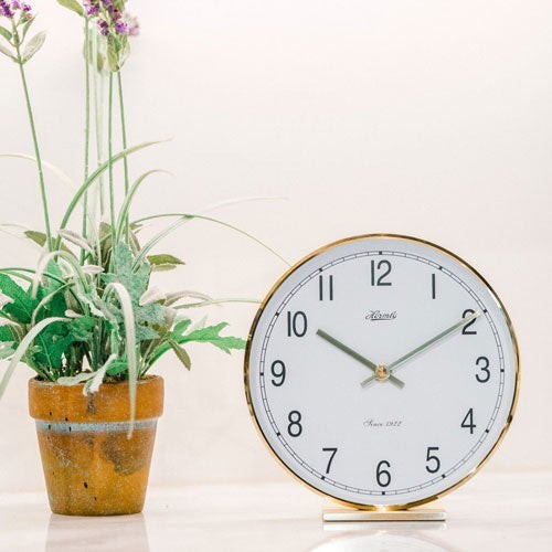 Hermle FREMONT Chic and trendy, the Fremont features a large white dial. Nickel