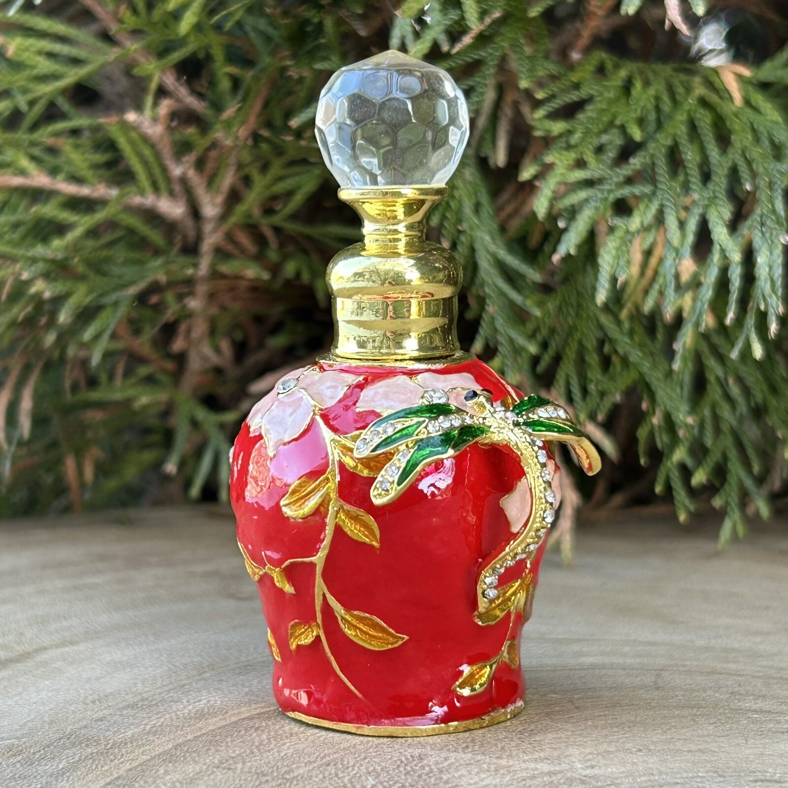 Dragonfly Oriental Vintage-Style 6mL Metal Glass Oil Perfume Bottle In Lava Red