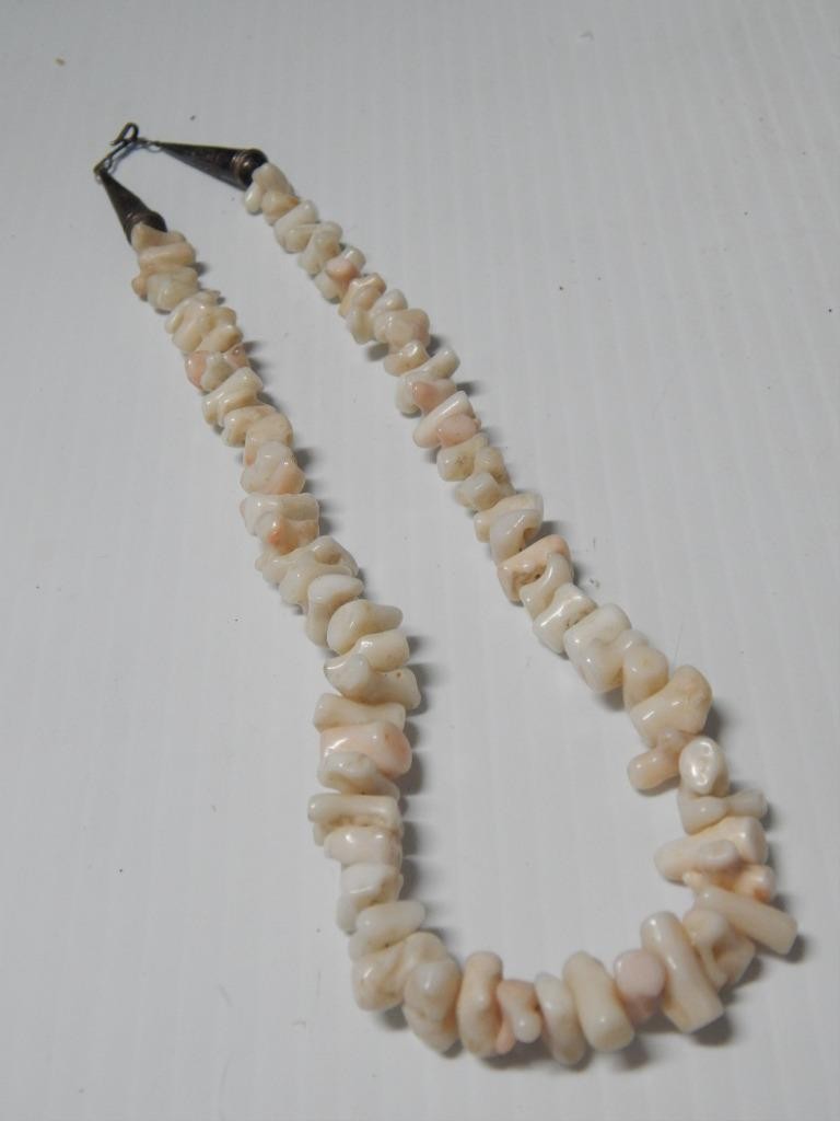 VINTAGE  PAWN NAVAJO INDIAN STERLING SILVER + RARE WHITE CORAL NECKLACE
