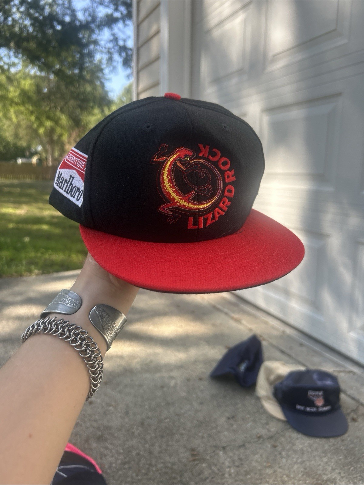 Vintage 90s Marlboro Adventure Team Lizard Rock Black/Red Snapback Hat Cap Vintage 90s Marlboro Adventure Team Lizard Rock Black/Red Snapback Hat Cap