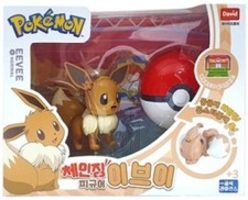 Pokemon Changing Figure Series : Eevee+ Poke Ball Official Licensed picture
