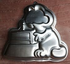 Garfield cake pan, vintage, 1978, 1981, aluminum, collectible picture
