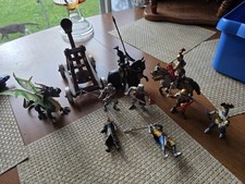 Schleich Lot set of knights, dragon and wepon 11 total Toy 2003 Vintage picture