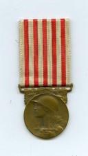 Complete WWI FRANCE French GREAT WAR COMMEMORATIVE Medal with Hanger picture