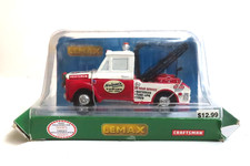 2017 Lemax Holidays & Seasons Nelson’s Towing Truck #73317 Table Accent picture