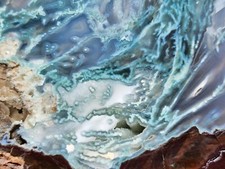 Frieda Bed Thunderegg - Ultra Rare 