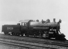 AT&SF 1919 2-8-0 Consolidation Locomotive in 1910 8.5 x 11 Photo picture