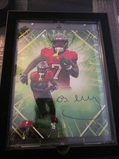 Fanatics Authenticated Bucky Irving Autographed NFL Football Photo Original picture