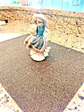 Lladro #5221 Sweet Scent Figurine Girl w/ Flower Basket Spain Mint Condition picture