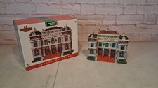 Royal Opera House Lemax Coventry Cove Christmas Village Rare picture