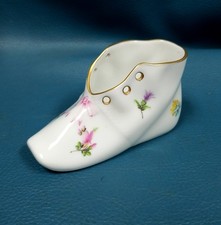 VTg Herend Hungary Porcelain Baby Shoe 7510/MF Wildflowers Gold Trim Figurine picture