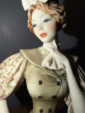 VINTAGE-Giuseppe Armani - Lady With PARASOL- Figurine Florence - 832C- 13” Tall picture