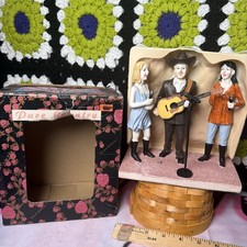Vintage Suanti Galleries Pure Country Porcelain Band Figurine Diorama Box 12557  picture