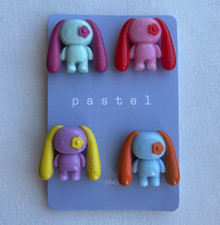 CJ Hendry PASTEL x Salon 94 JUJU bead set (4) + exhibition bead list picture