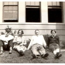 Young Men Women Couples Schoolmates Photograph Original Snapshot Antique Photo picture