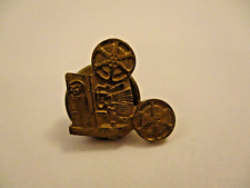 Vintage RCA Lapel Pin Movie Camera Film Projector Gold Tone picture