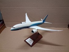 Hogan Boeing 787 Dreamliner Scale Desk Model 1:200 picture
