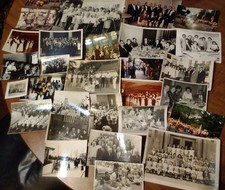 30 Photo LOT Vtg & Antq Black/White GROUP CROWD Ppl Place USA Europe Diff Sizes picture