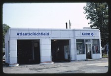 Photo:Arco gas station, overall view, Route 10, Deposit, New York picture