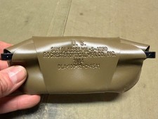 ORIGINAL POST VIETNAM WAR DESERT STORM US ARMY SUNGLASSES & CASE-NEW OLD STOCK picture