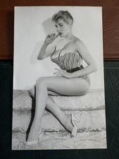 (BF2) VERY RARE NANCY ROBERTS VINTAGE SIGNED AUTOGRAPH BRITISH GLAMOUR MODEL picture