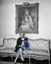 MARY PICKFORD FILM ACTRESS UNDER PORTRAIT OF HERSELF 8X10 PHOTO picture