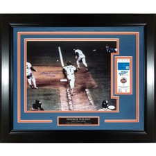 Mookie Wilson Autographed New York Mets (1986 World Series) Deluxe Framed 11x14 picture