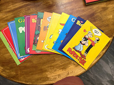 Popeye and olive oyl , Garfield Smurfs The Biskitts Paper Folder Lot 1983 picture