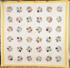 XL Vintage Daisy Applique Antique Quilt d. 