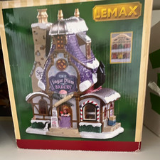 Lemax Sugar Plum Bakery Christmas Village House Ceramic Painted Boxed picture