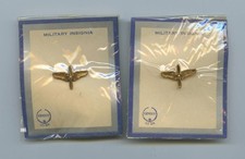 Screw Back WWII U.S. ARMY AIR CORPS Cadet Insignia on Maker Cards (Two Pairs) picture