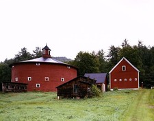 Photo:Barnet Vermont 1980s Round Barn Outbuildings Farmland Country Life picture