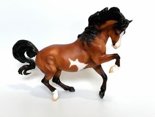 Breyer 2021 True Blue Event VICTORIA 104 Made Connemara Mare Croi Bay Overo picture