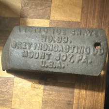 Grey Iron Casting Co No. 38 Wall Mount Ice Shave, Gray Cast Iron Original picture