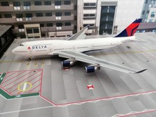 Delta Airlines Boeing B747-400  N665US 