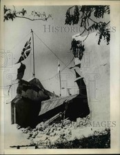 1941 Press Photo Union Jack Flies Over Recaptured Position - nef15014 picture